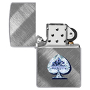 Зажигалка ZIPPO Сверкающая карта Пик с покрытием Диагональное плетение | Gleaming Spade Design Diagonal Weave, латунь/сталь, серебристая, 38x13x57 мм для нанесения логотипа