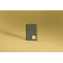 Зажигалка ZIPPO Четырехлистный клевер с зеленым матовым покрытием | Four Leaf Clover Green Matte, латунь/сталь, зеленая, 38x13x57 мм для нанесения логотипа