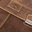 Портфель KLONDIKE 1896 коллекция «ЗЕМЛЯ ПРЕДКОВ | NATIVE», натуральная кожа в коричневом цвете, 40 х 11 х 31 см для нанесения логотипа