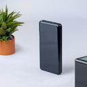 Универсальный аккумулятор Sleek 10 (10000 мАч), черный, 14х6.8х1,5 см для нанесения логотипа